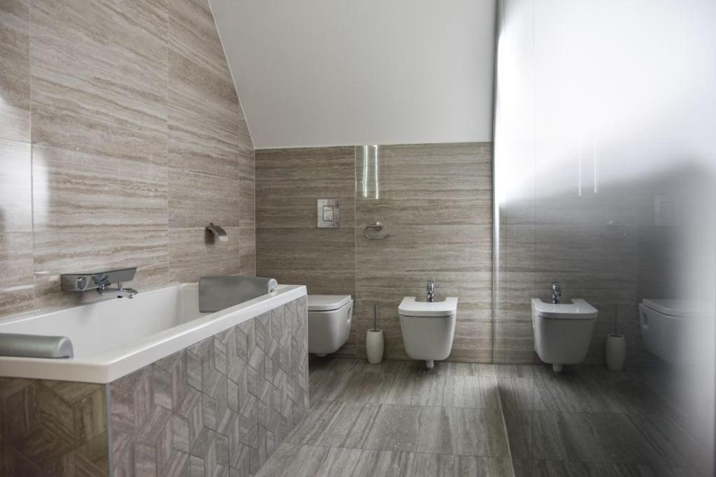 Jacuzzi Roofterrace Luxury Over The Opera Budapesta Exterior foto
